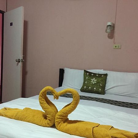 Marina Ao Nang Guesthouse 外观 照片